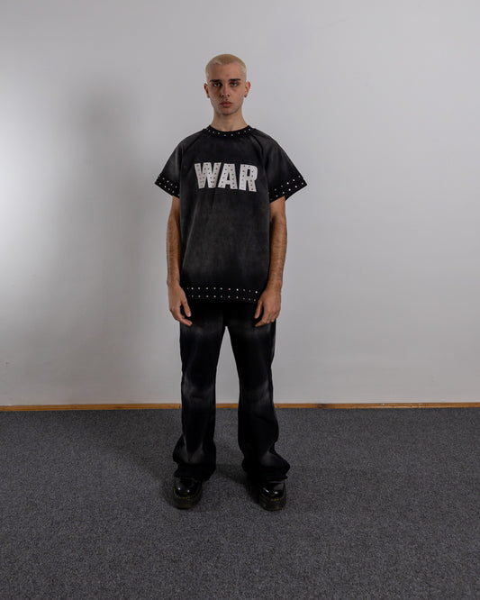 WAR TEE
