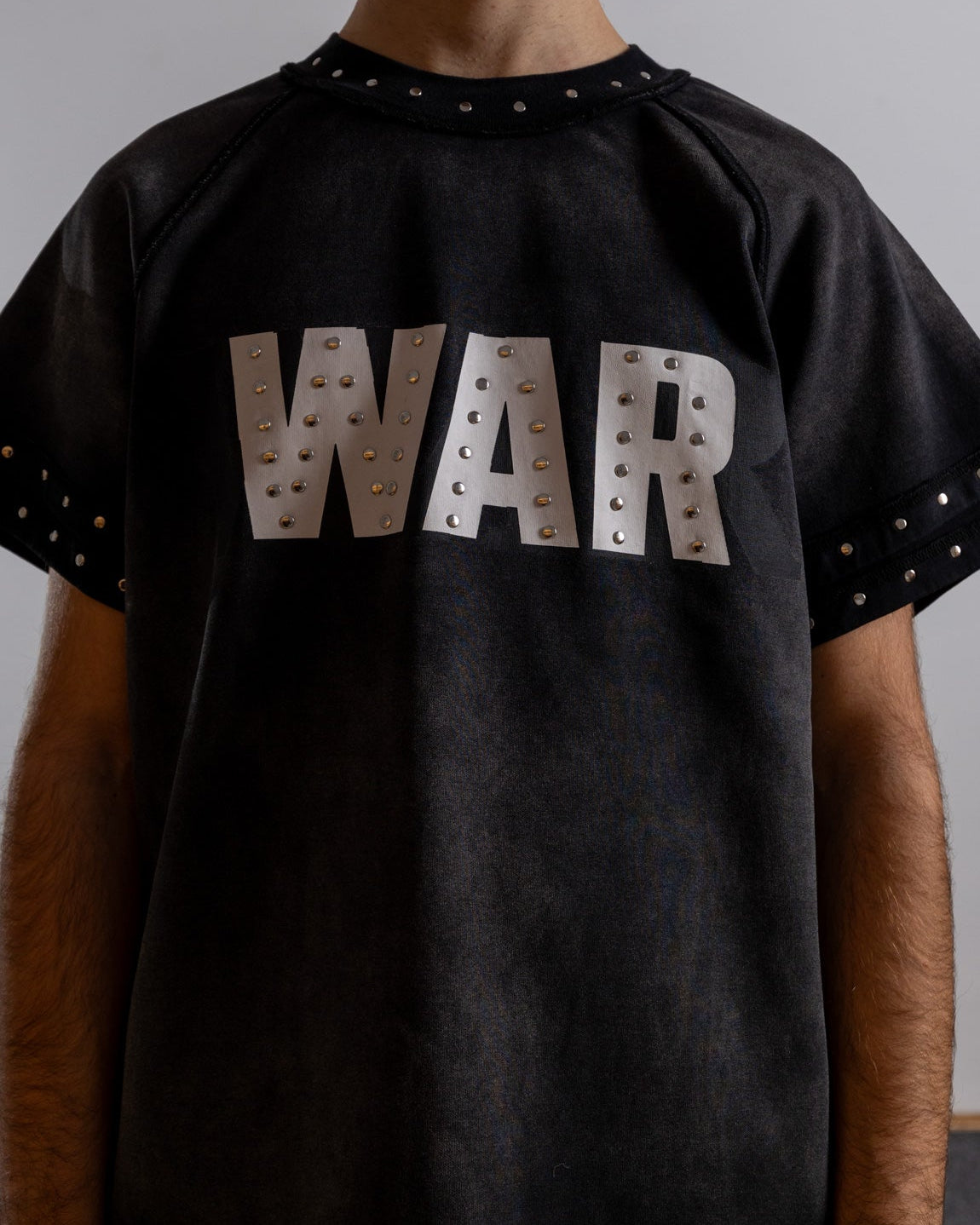 WAR TEE
