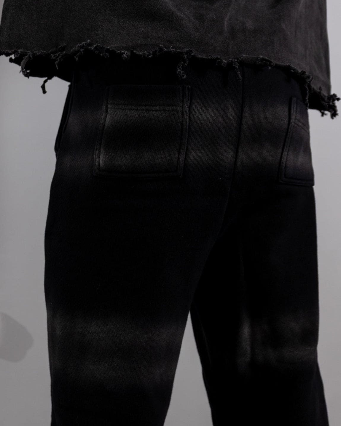 CLASSIC BAGGY SWEATPANTS